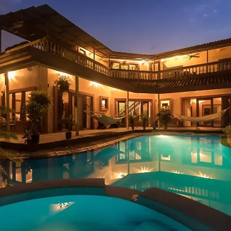 Pura Vida Villa